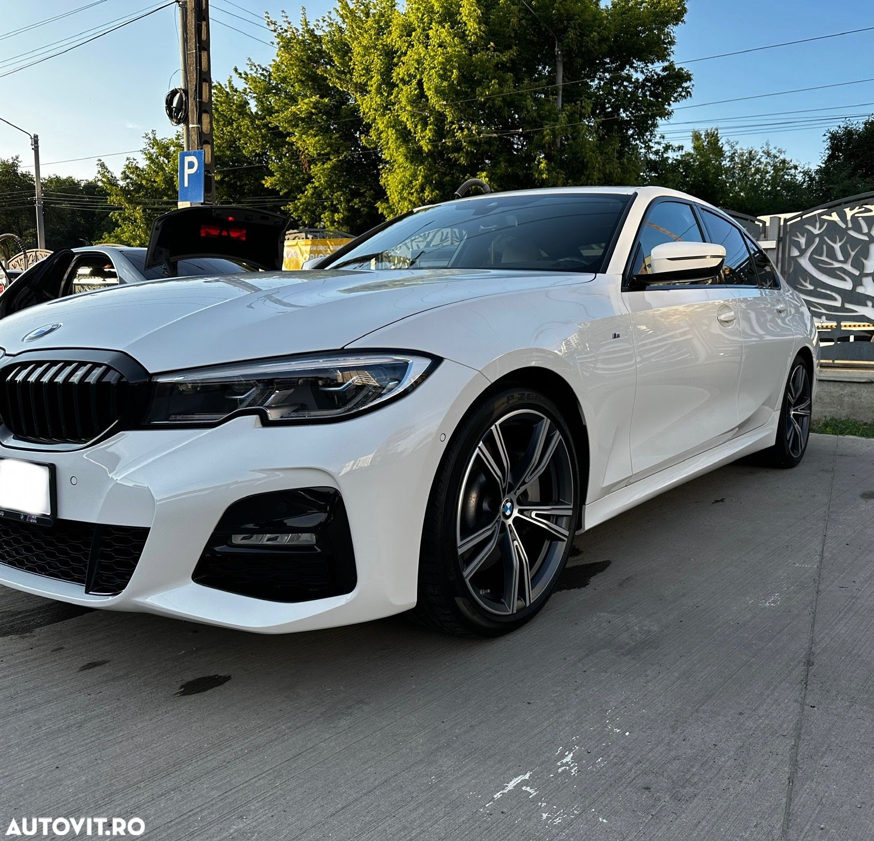 BMW Seria 3 330d xDrive AT MHEV - 1