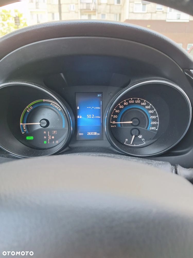 Toyota Auris Hybrid 135 Premium - 12