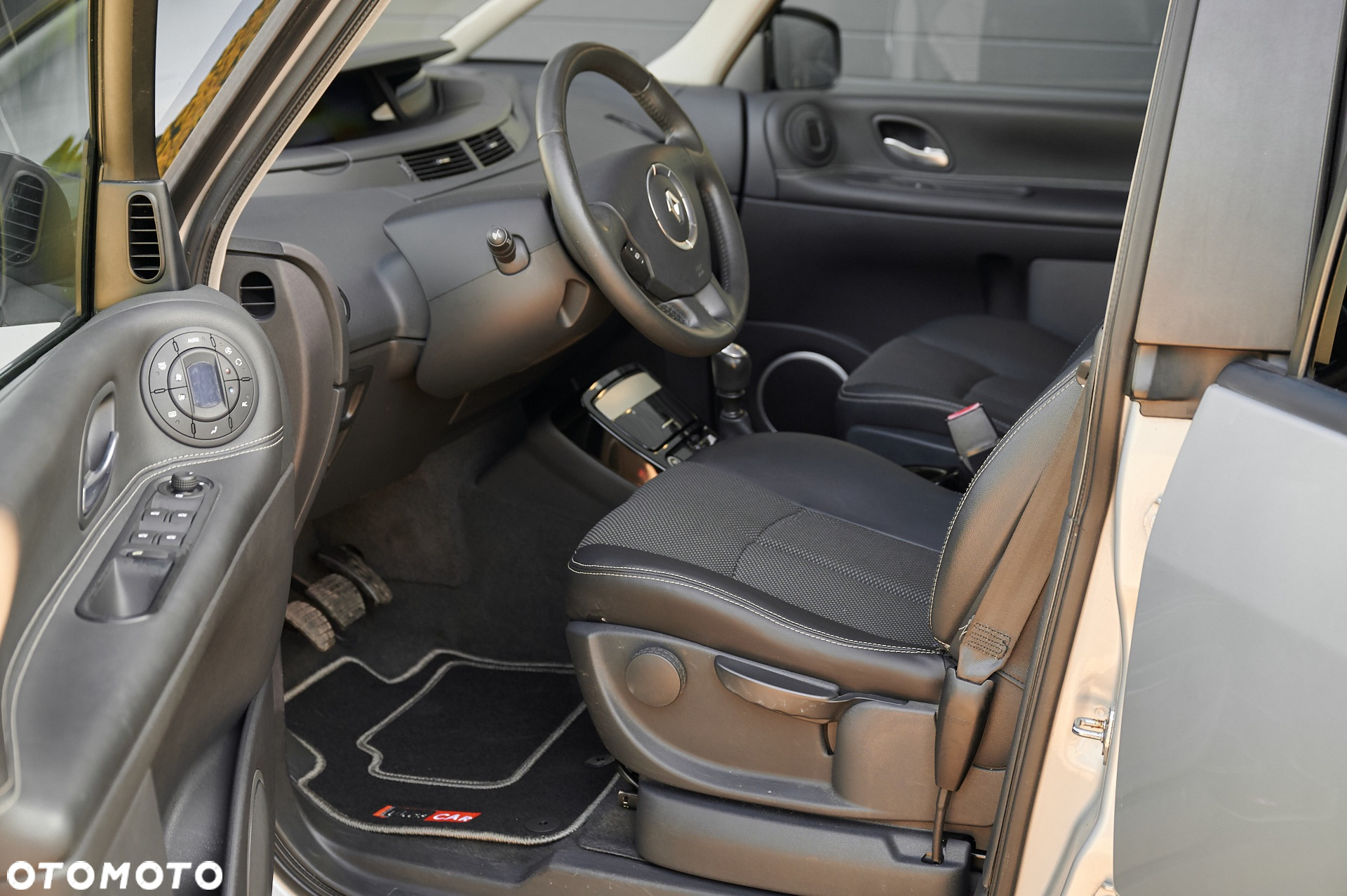 Renault Grand Espace 2.0 TCe 170 Celsium - 25