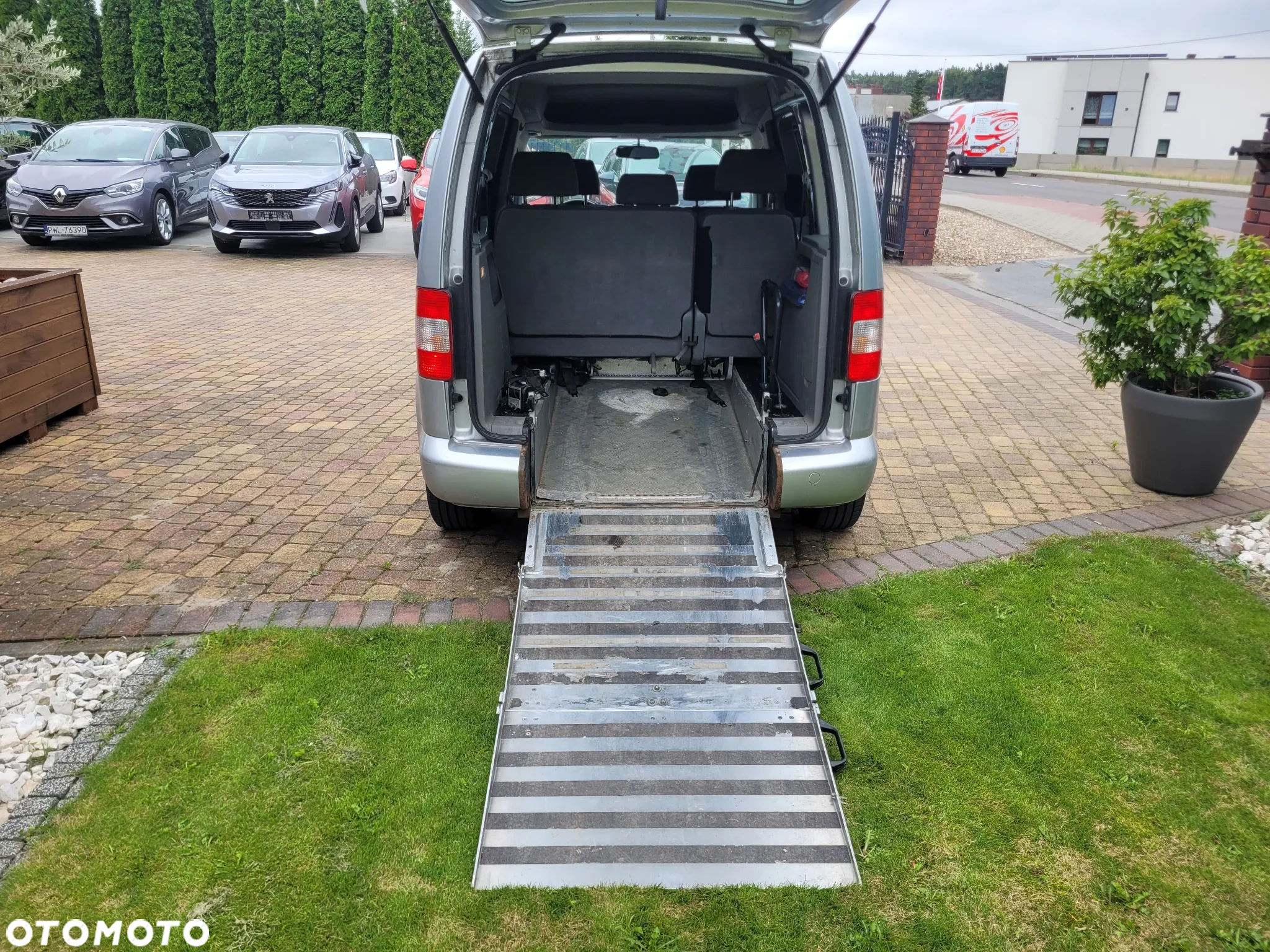 Volkswagen Caddy - 9