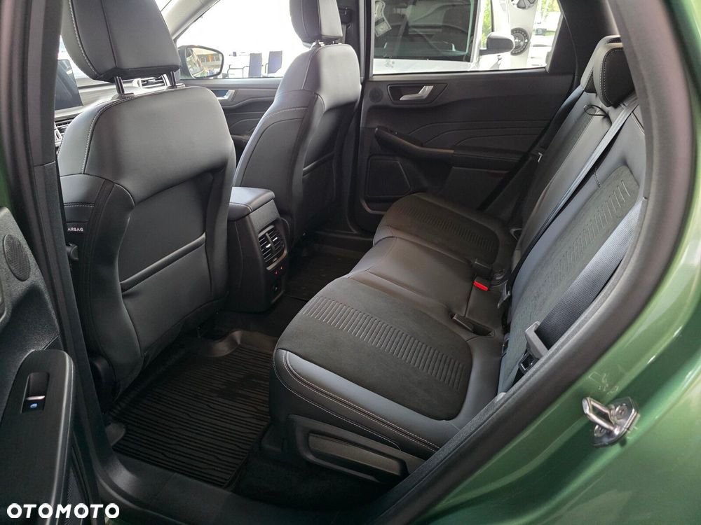 Ford Kuga - 10