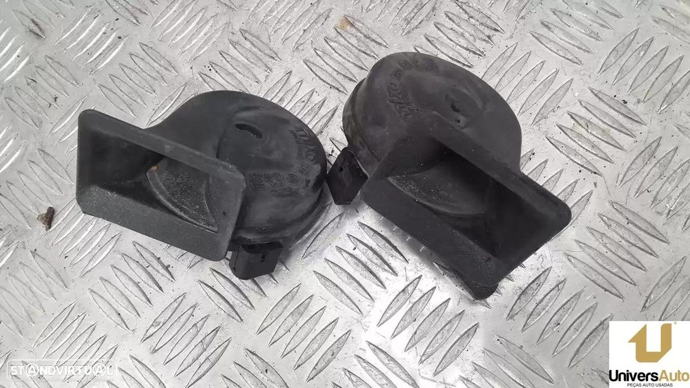 BUZINA BMW 5 2002 -722424 - 1