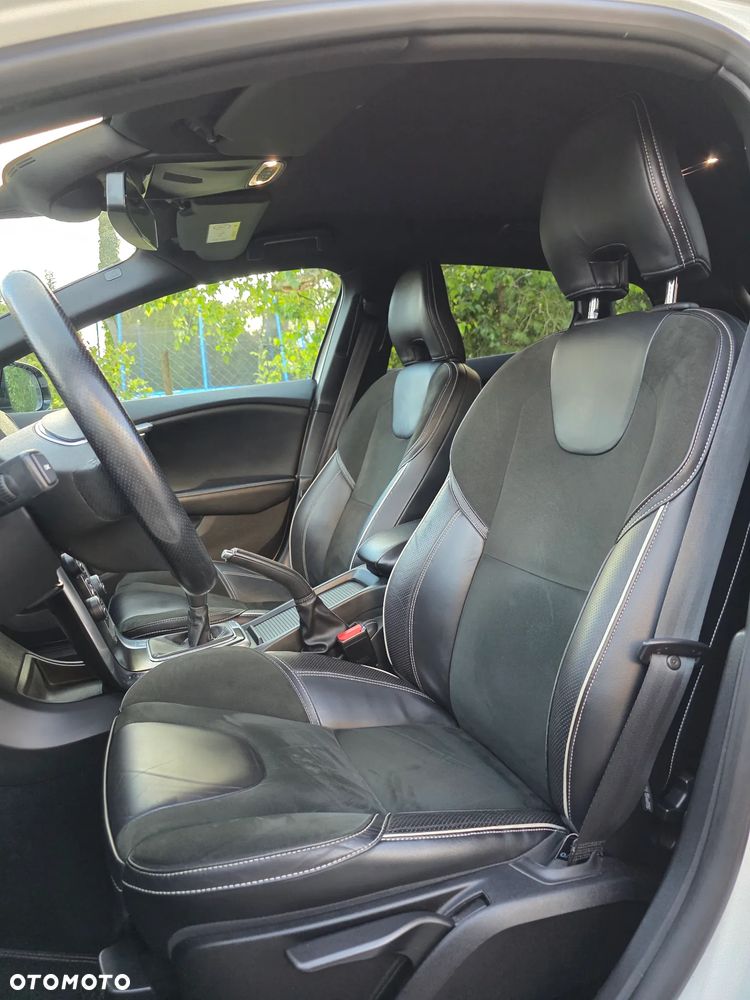 Volvo V40 D4 Drive-E R-Design Momentum - 21