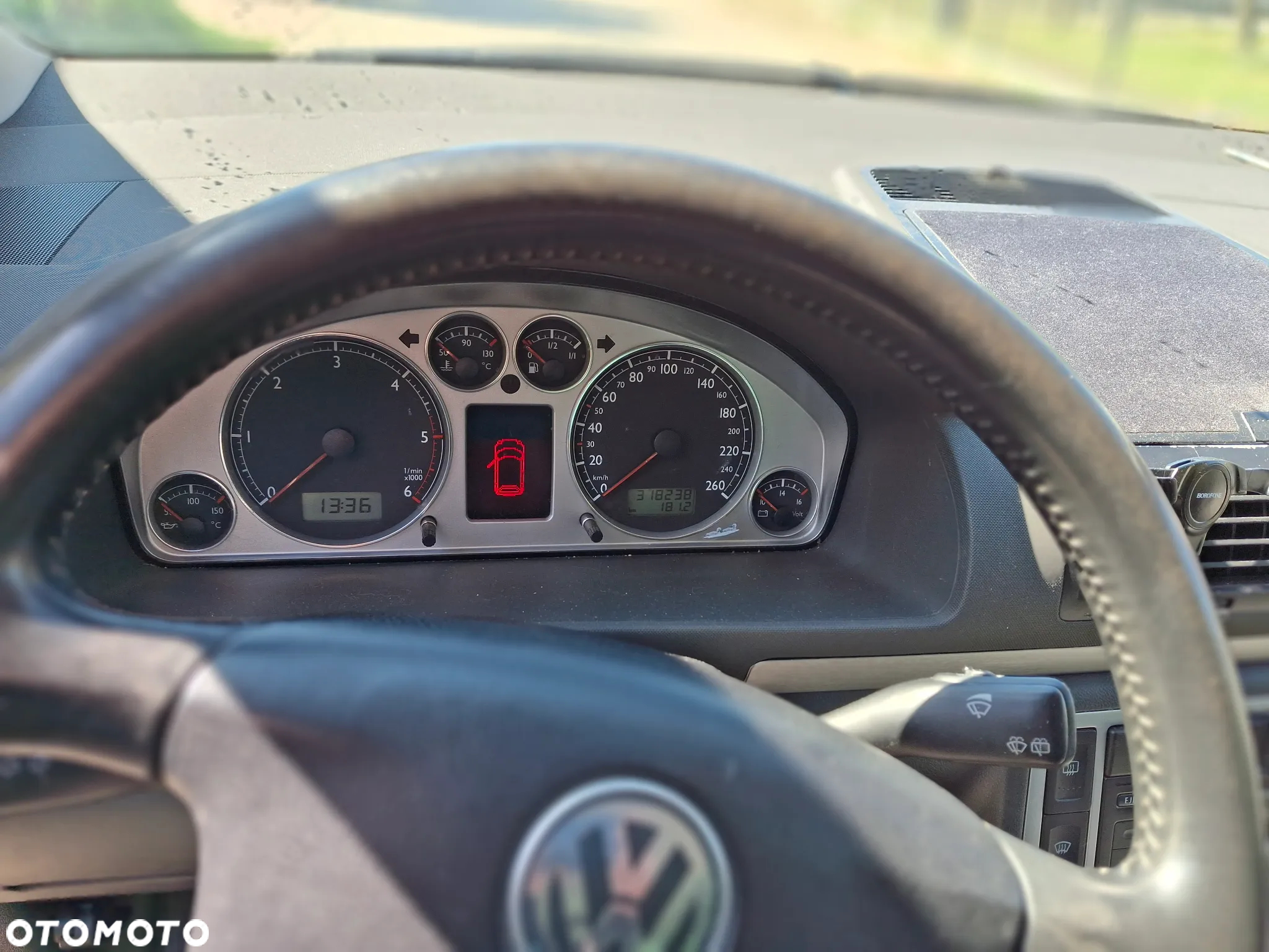 Volkswagen Sharan 2.0 TDI Trendline - 8