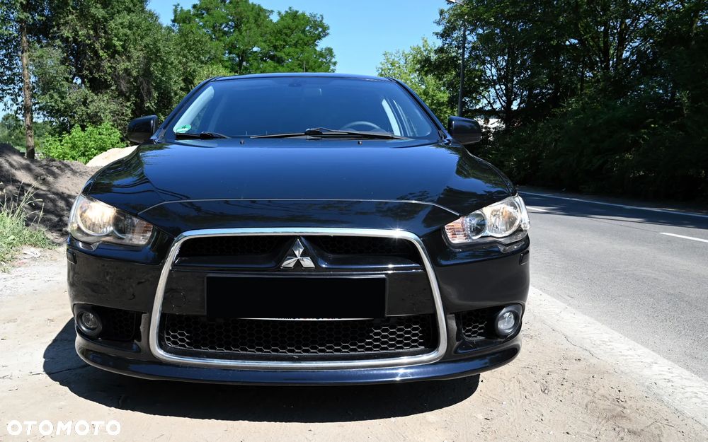 Mitsubishi Lancer - 9