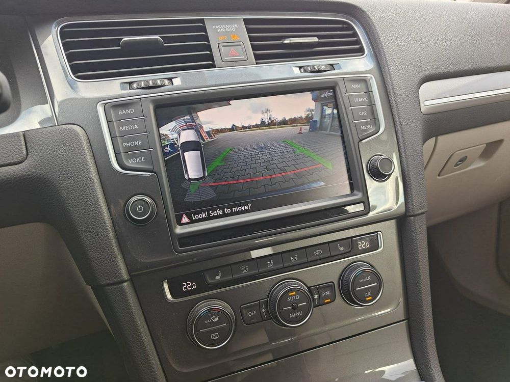 Volkswagen Golf - 12