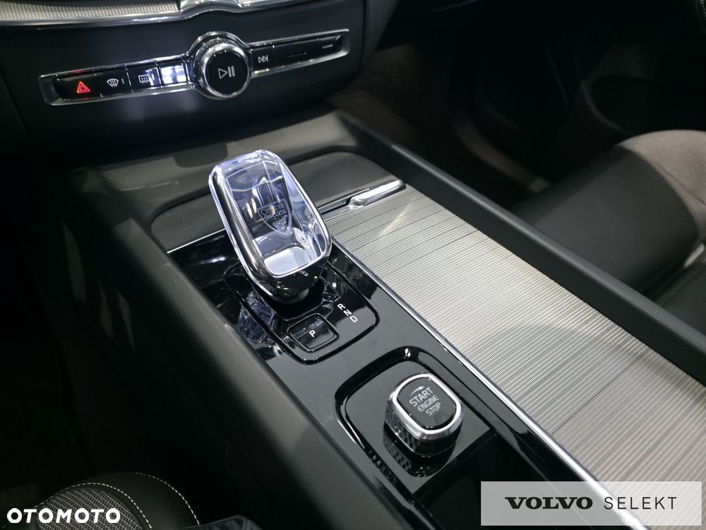 Volvo XC 60 - 22