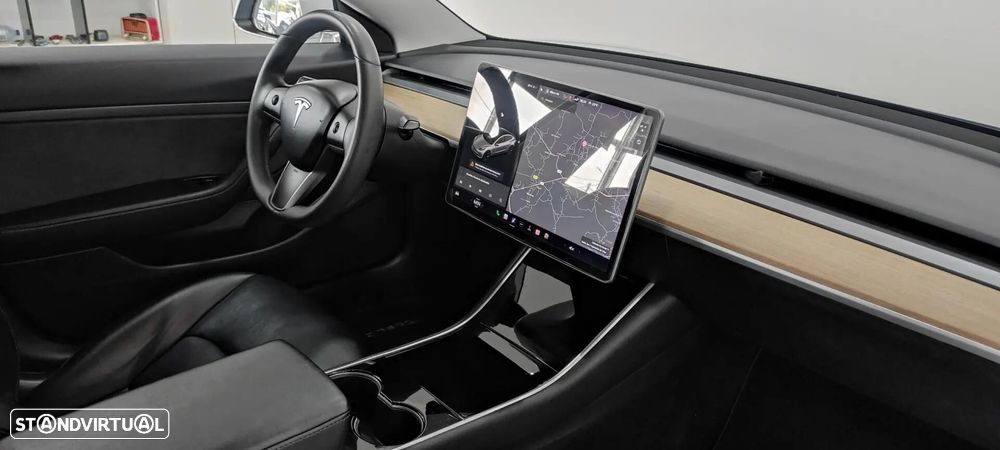 Tesla Model 3 Standard RWD - 24