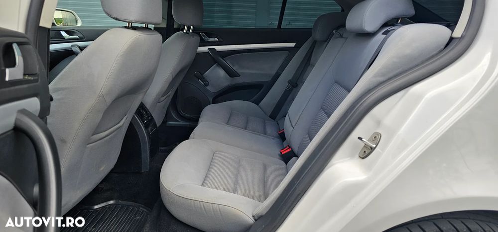 Skoda Octavia 1.9 TDI Business DSG - 12