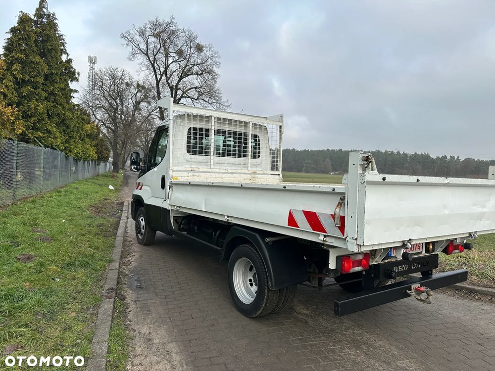 Mitsubishi FUSO KIPER WYWROTKA 3,0 - 2