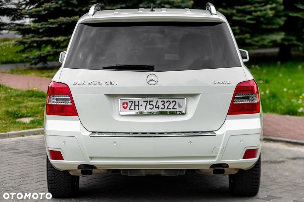 Mercedes-Benz GLK 250 CDI DPF 4Matic BlueEFFICIENCY 7G-TRONIC SPORT EDITION - 15