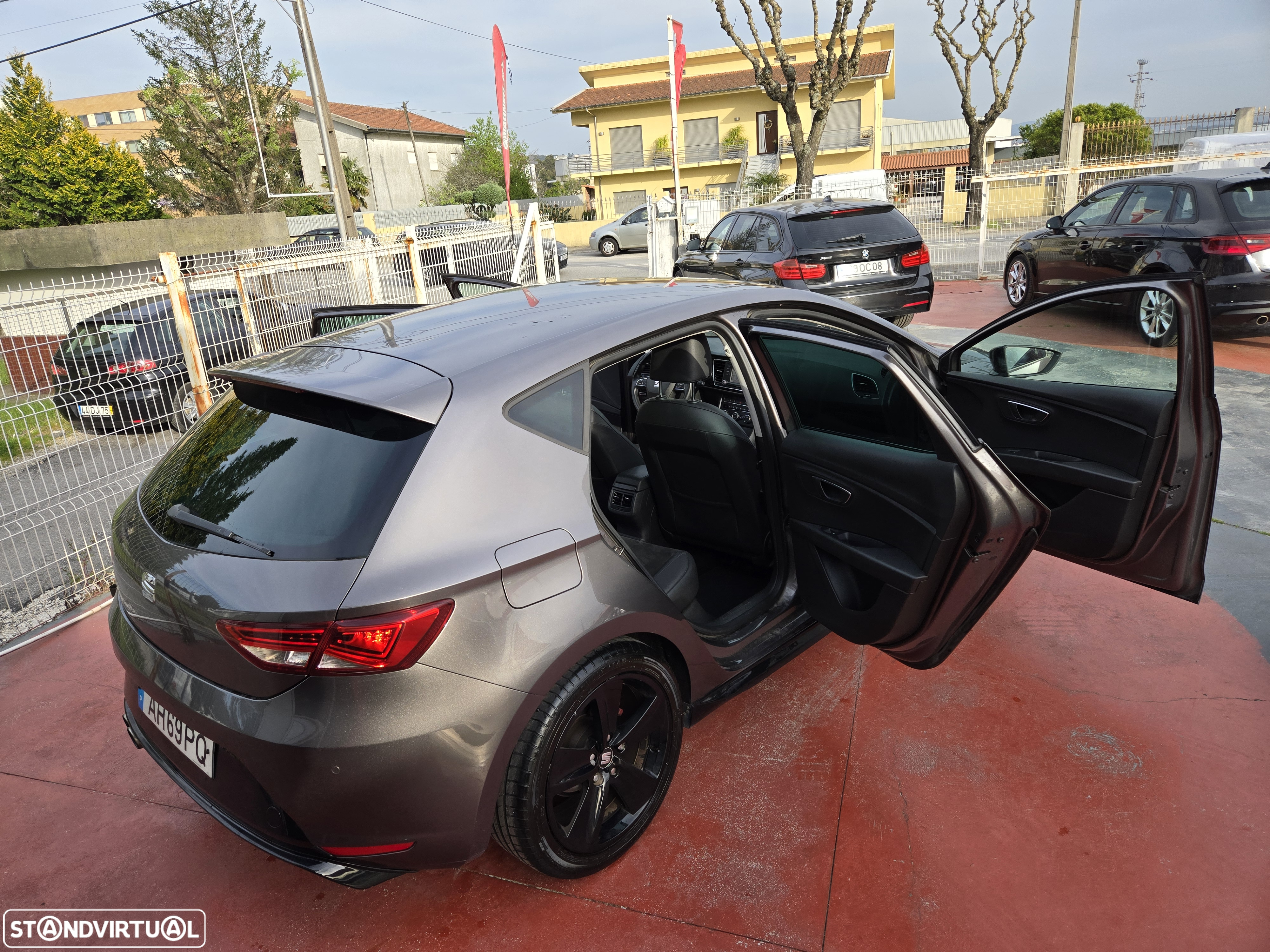 SEAT Leon 1.6 TDI S&S Style - 9