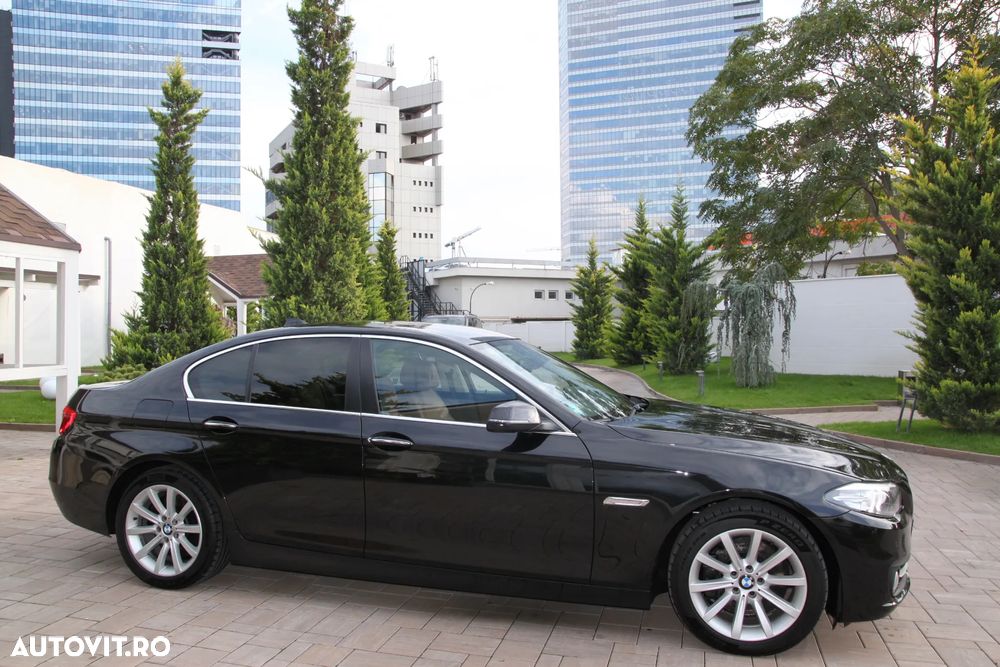 BMW Seria 5 530d xDrive AT - 25