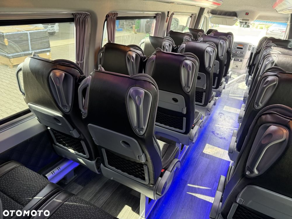 Mercedes-Benz Sprinter 519 3.0 V6 24 miejsca turystyczny - 24
