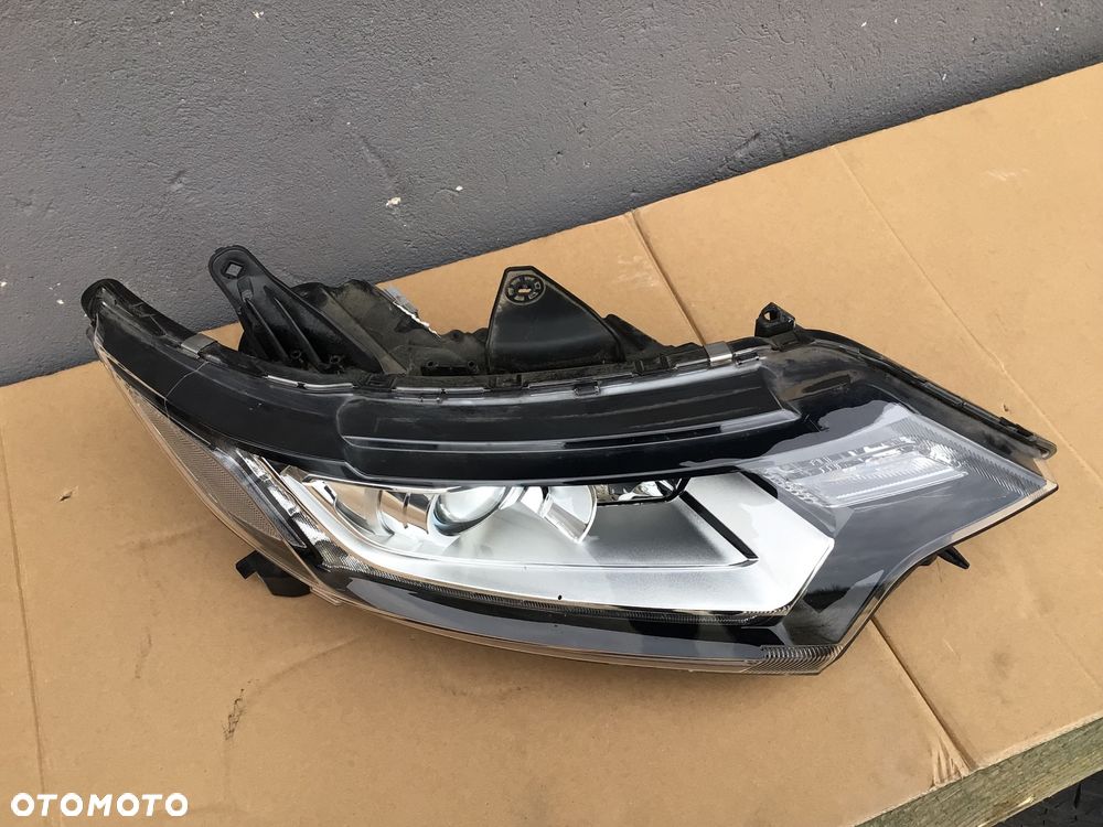 Lampa prawa Mitsubishi Outlander lll 3 soczewka Led - 2