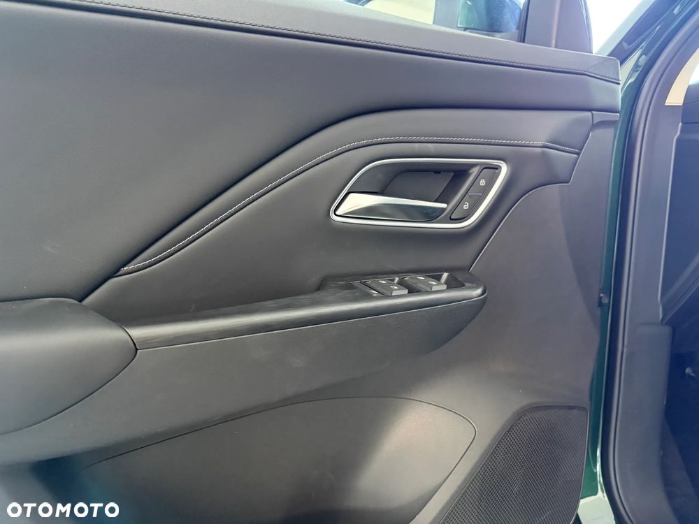 MG ZS Hybrid+ - 13