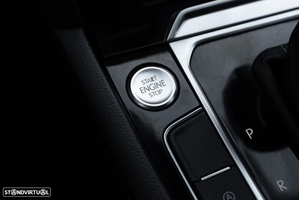 VW Arteon 2.0 TDI R-Line DSG - 47