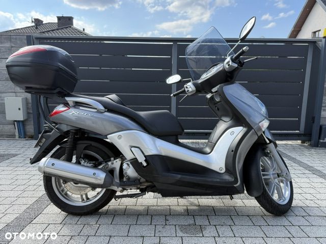 Yamaha X-max - 4
