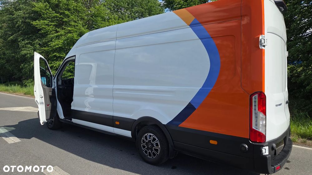 Ford Transit - 17