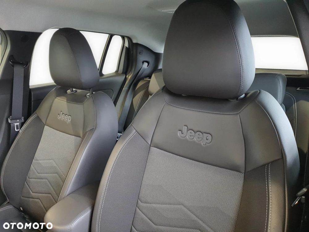 Jeep Avenger 1.2 GSE T3 Altitude FWD - 11