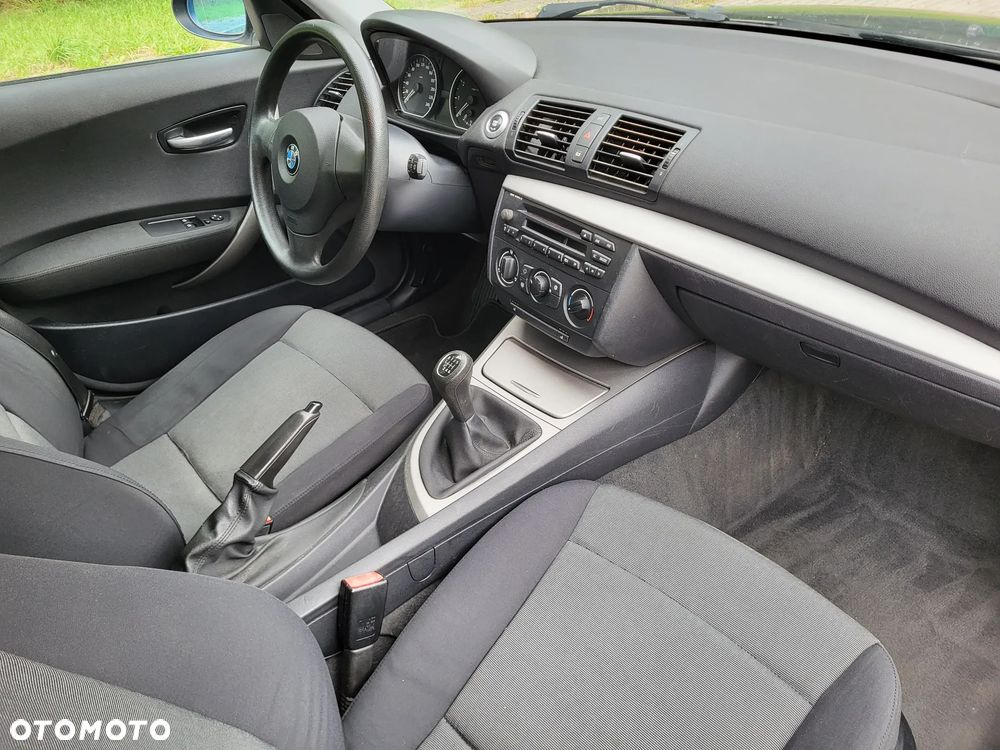 BMW Seria 1 116i - 13