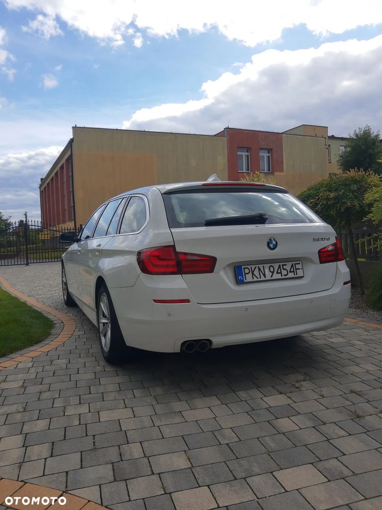 BMW Seria 5 520d - 3