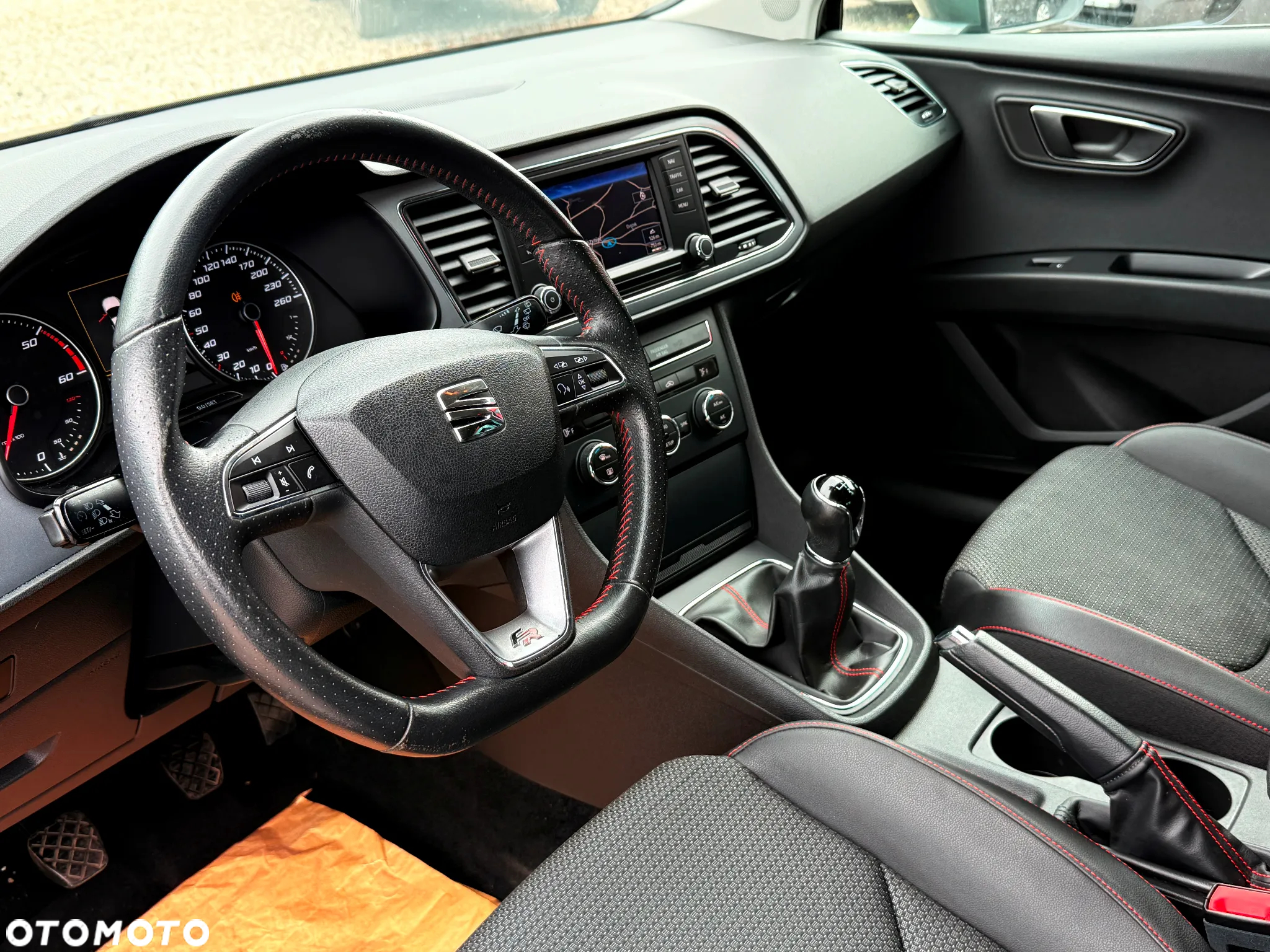 Seat Leon 2.0 TDI FR Black S&S - 12