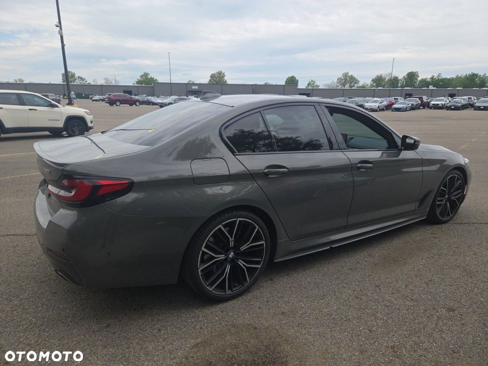 BMW Seria 5 530i xDrive M Sport Edition - 4