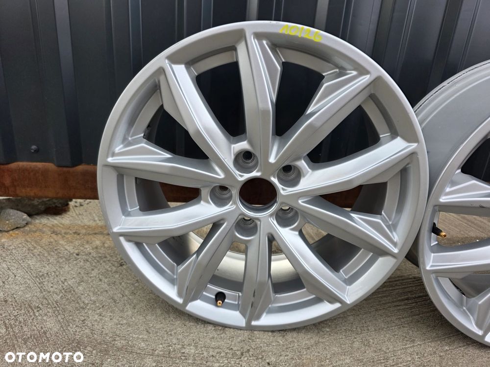 FELGA FELGI KOMPLET AUDI A4 A5 Q5 7.0J R17 ET34 80A601025J 10/26 ! - 3