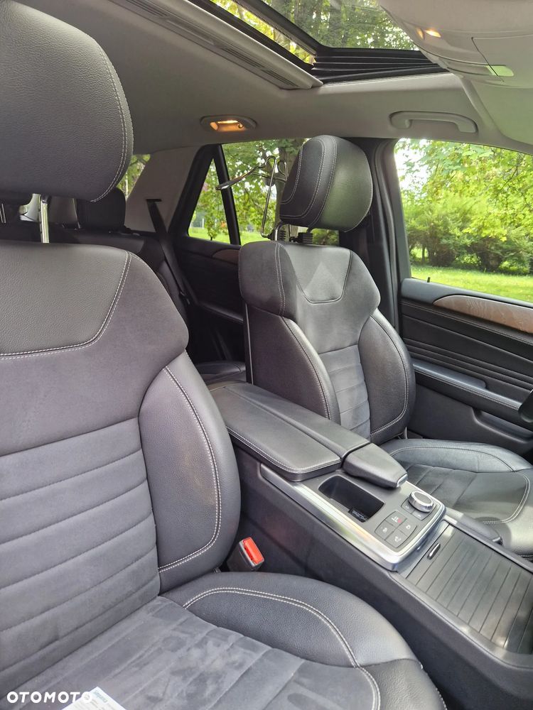 Mercedes-Benz ML - 11