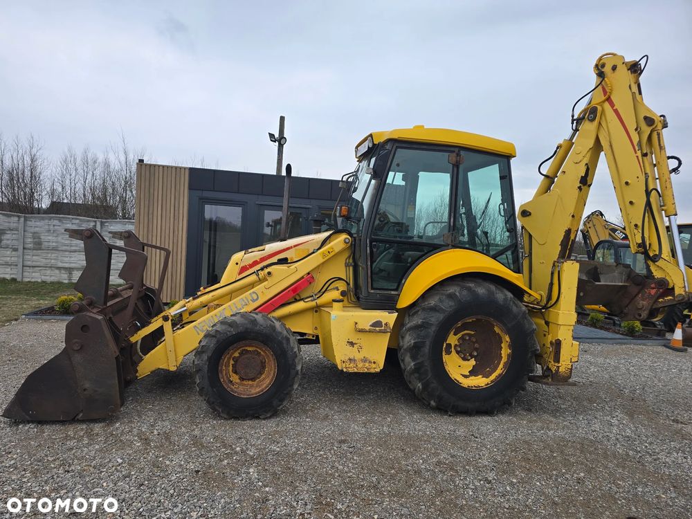 New Holland - 7
