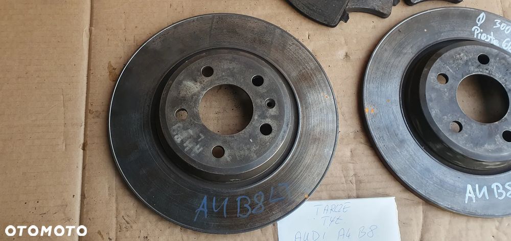 Tarcze hamulcowe tył tylne klocki 300 mm Audi A4 B8 Lift 2.0 TDI - 2