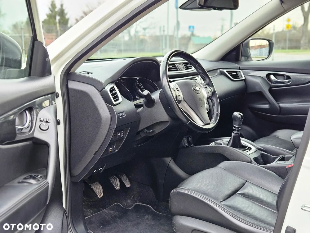 Nissan X-Trail 1.6 DIG-T Tekna 2WD - 25