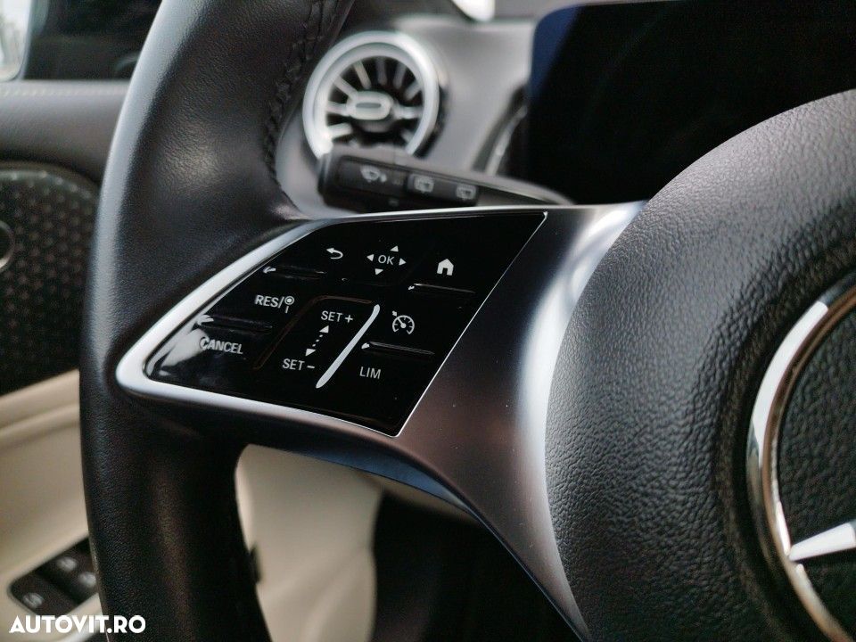 Mercedes-Benz GLB - 20