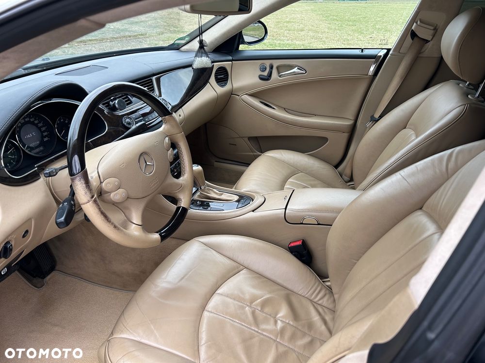 Mercedes-Benz CLS 500 - 10
