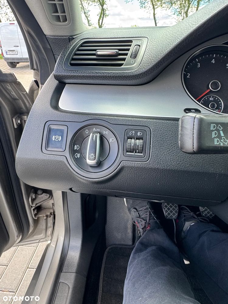 Volkswagen Passat CC - 21