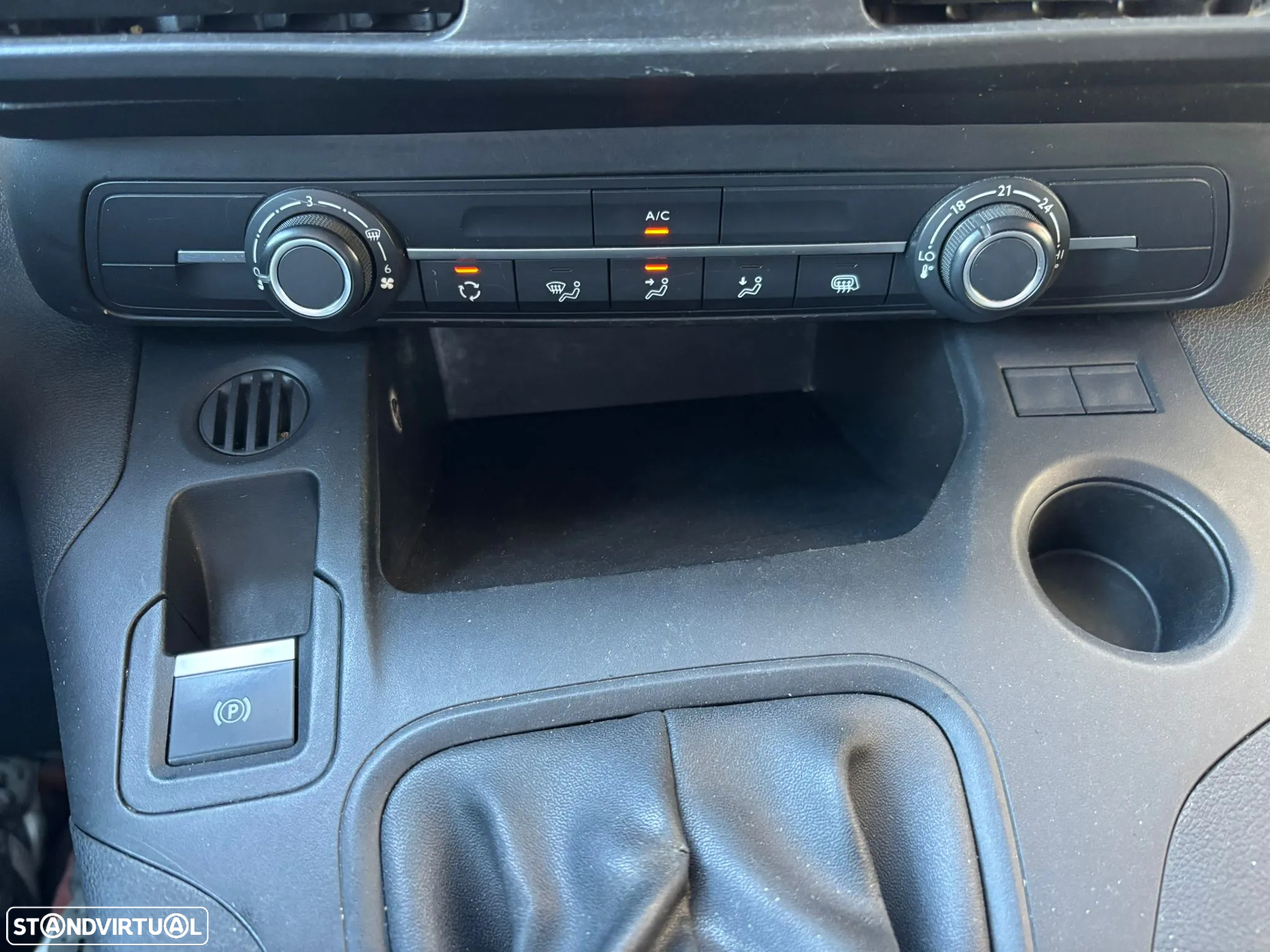 Peugeot Partner 1.5 BlueHDi PREMIUM LONGA / IVA / AC - 52