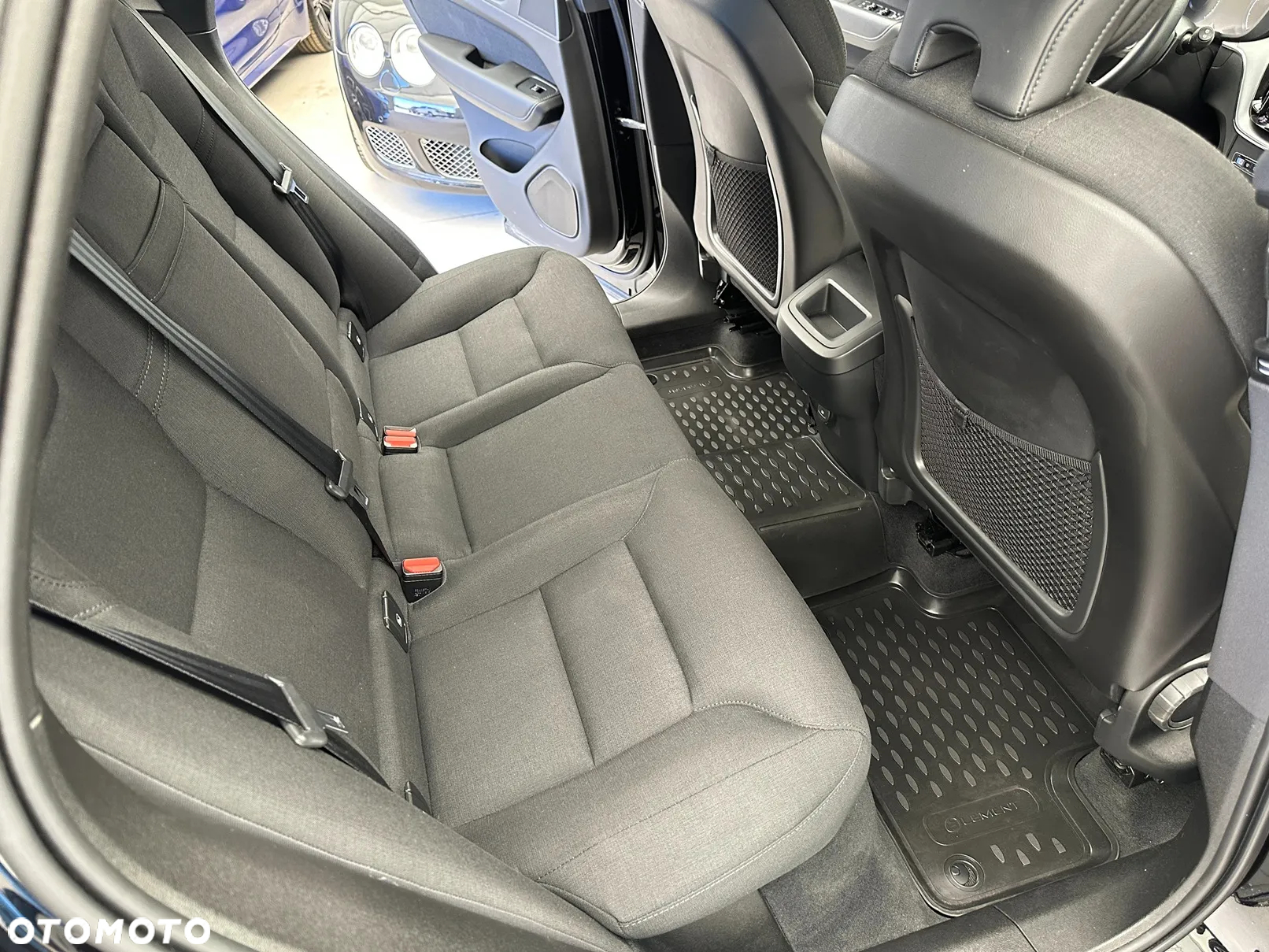 Volvo XC 60 T5 AWD Momentum - 8