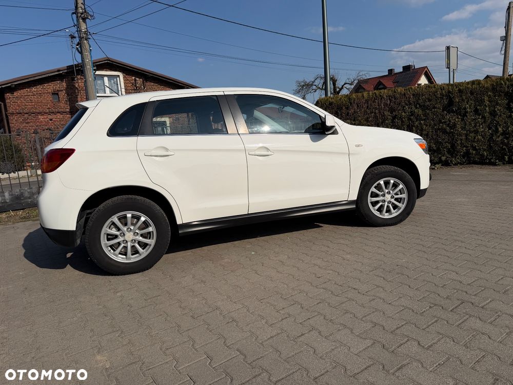 Mitsubishi ASX - 12