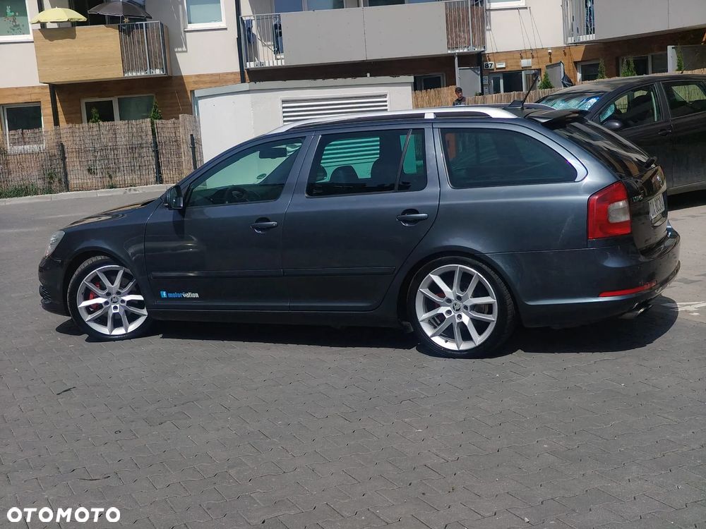 Skoda Octavia 2.0 TDI RS DSG - 31