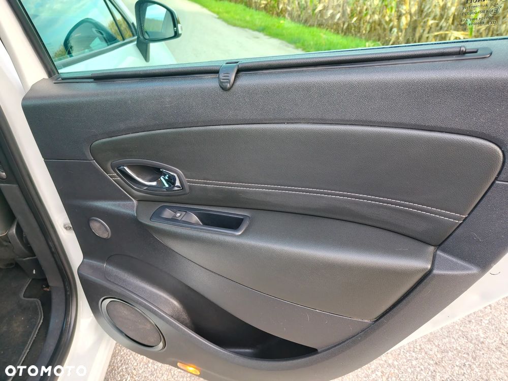 Renault Scenic 1.4 16V TCE Bose Edition - 25