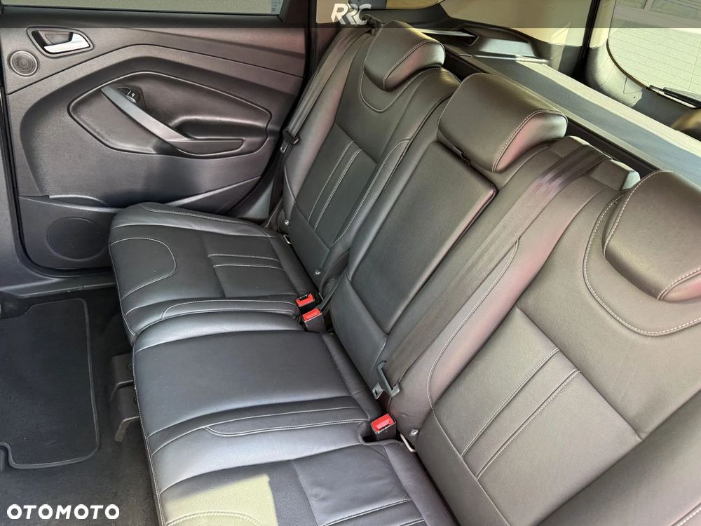 Ford Kuga 2.0 TDCi AWD Titanium - 27