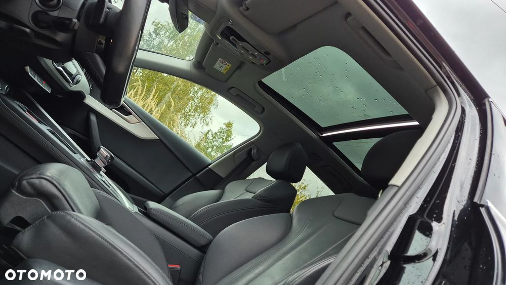 Mercedes-Benz CLA 180 7G-DCT AMG Line - 13