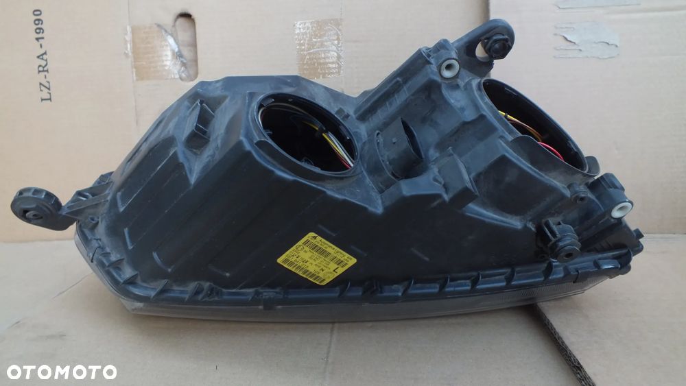 Lampa przednia prawa Skoda Octavia III 5E1941015 / 017 - 9