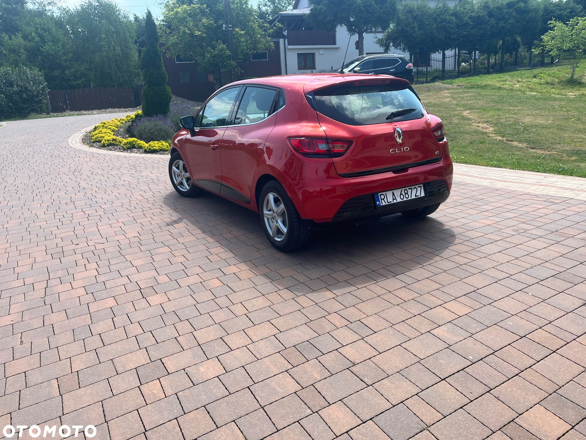 Renault Clio - 8