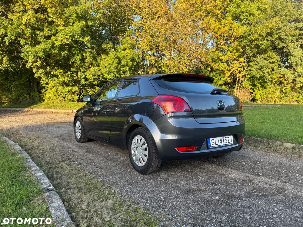 Kia Ceed - 7