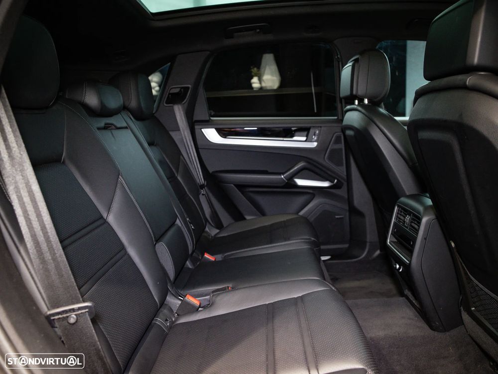 Porsche Cayenne S E-Hybrid - 31