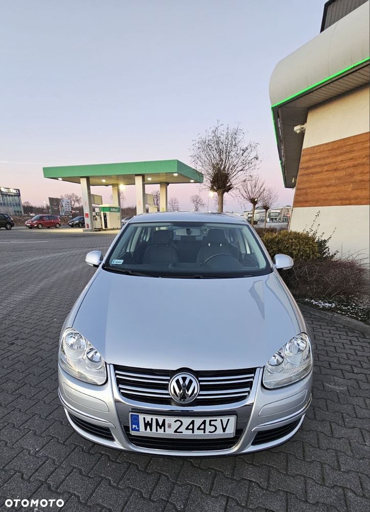 Volkswagen Jetta - 18