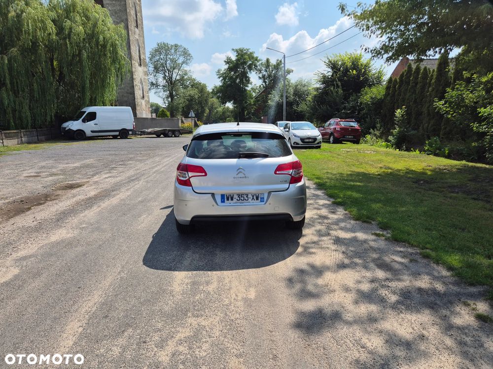 Citroën C4 HDi 90 Attraction - 29
