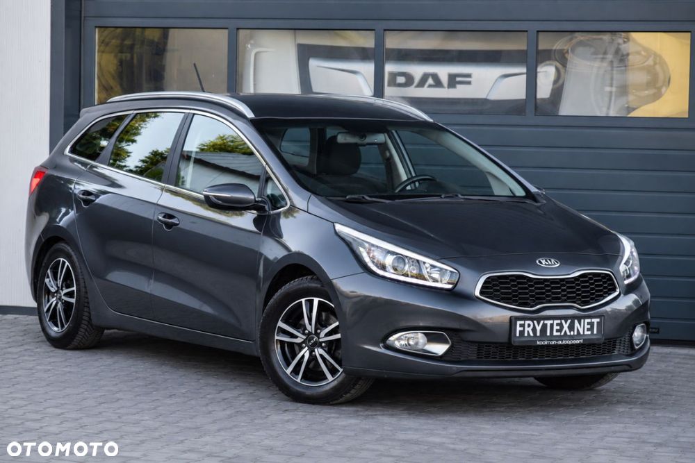Kia Ceed - 1